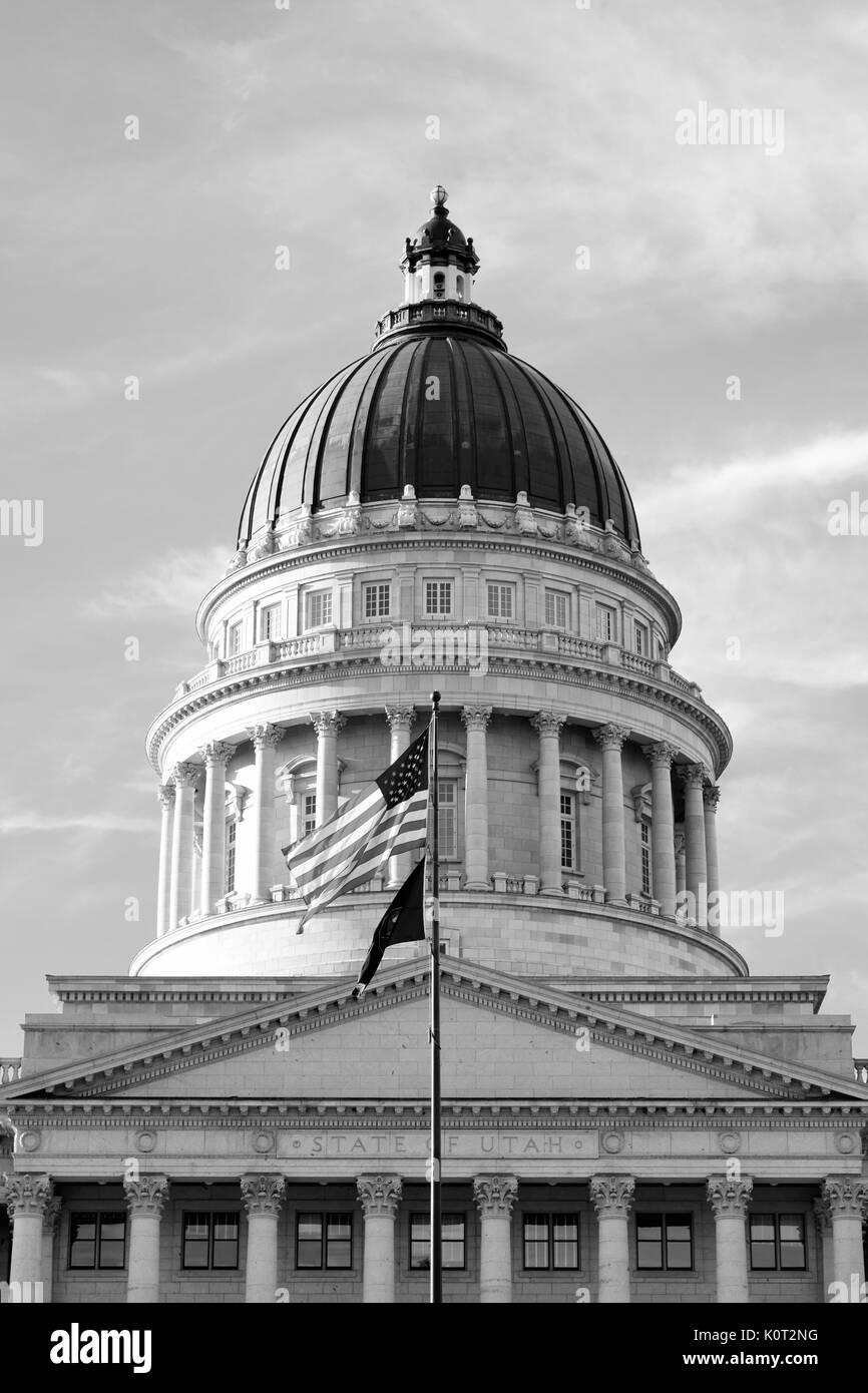 Top der Utah State Capital Building in Schwarz und Weiß Stockfoto