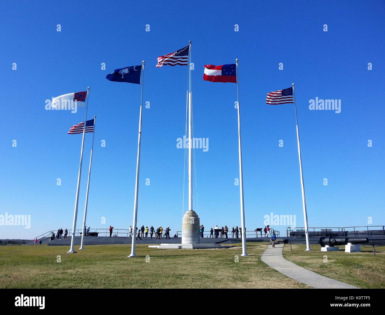 Fahnenmasten am Fort Sumter National Monument Stockfoto