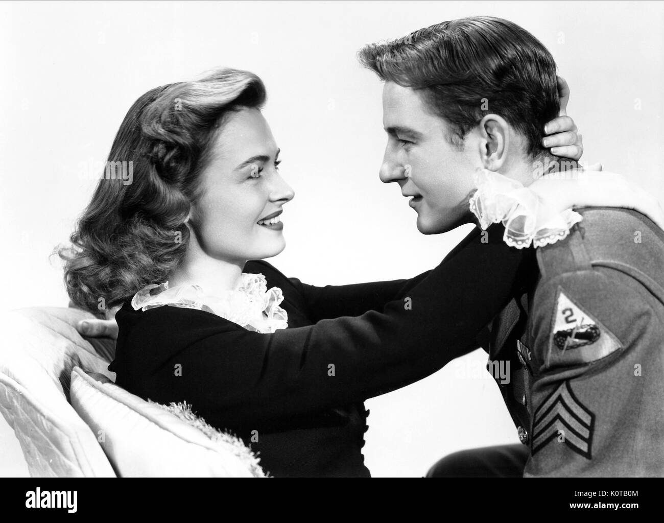 DONNA REED, TOM DRAKE, treu IN MEINE MODE, 1946 Stockfoto