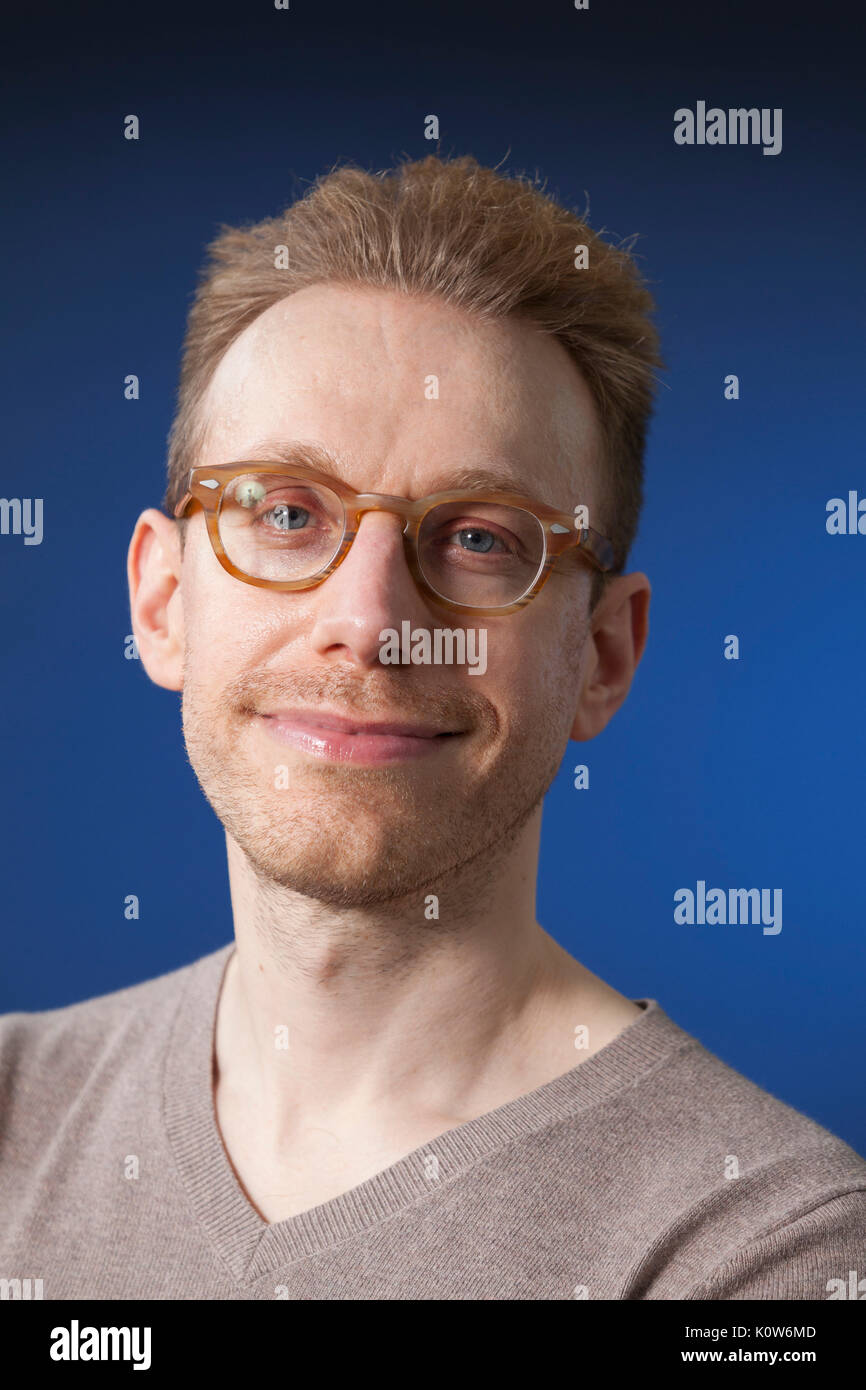 Edinburgh, Großbritannien. 25. August 2017. Daniel Tammet FRSA, der englische Essayist, Schriftsteller, Übersetzer, und autistischen Savant, beim Edinburgh International Book Festival erscheinen. Gary Doak/Alamy leben Nachrichten Stockfoto