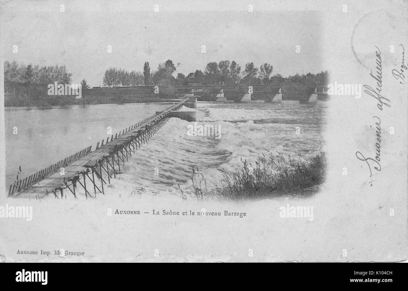 Auxonne la Saone-et le nouveau Barrage Stockfoto