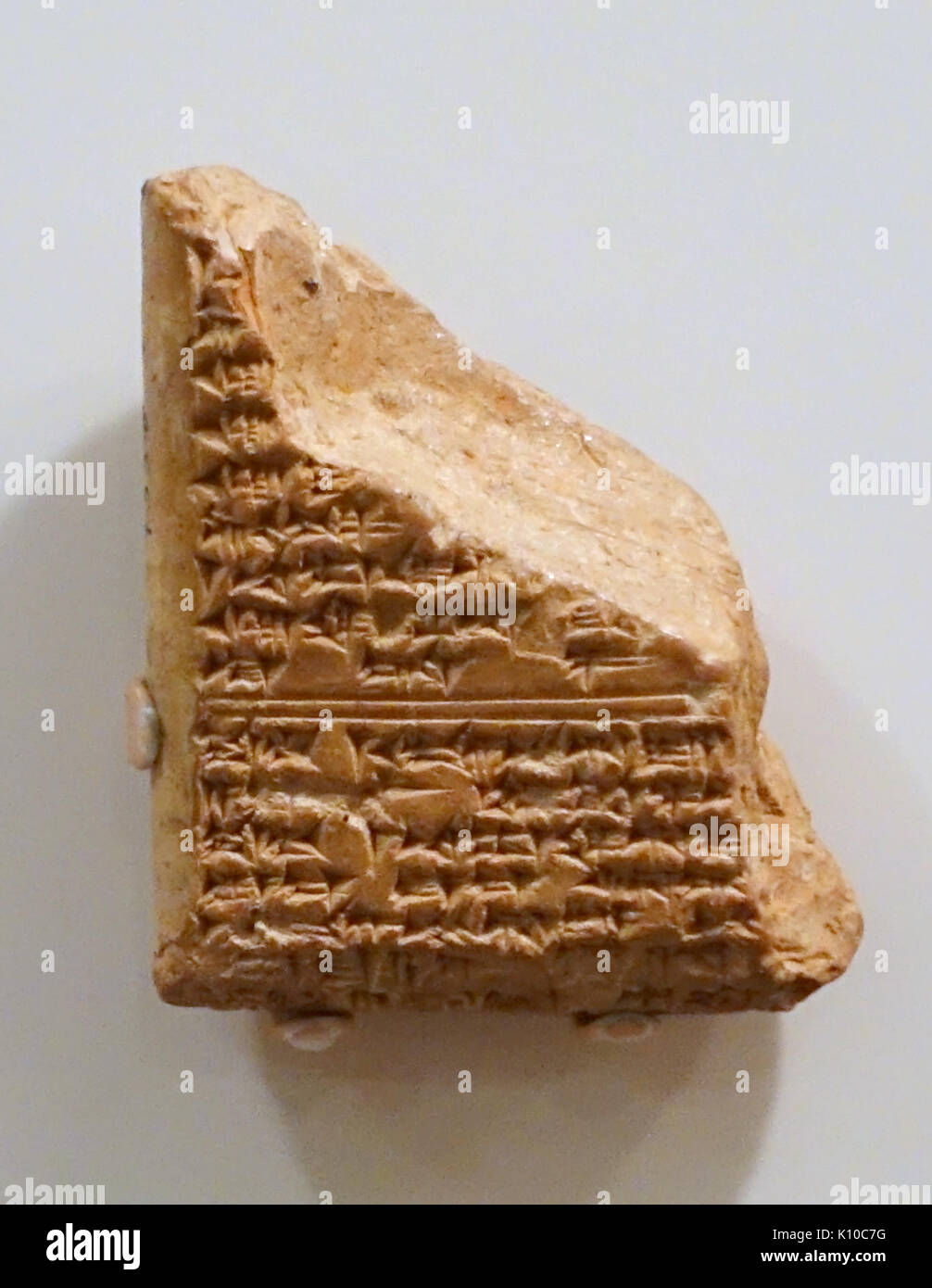 Amarna schreiben Fragment, von König Tushratta von Mitanni zur Königin Teje (teye) von Ägypten, matching Fragments im British Museum Oriental Institute Museum, Universität Chicago DSC07018 Stockfoto