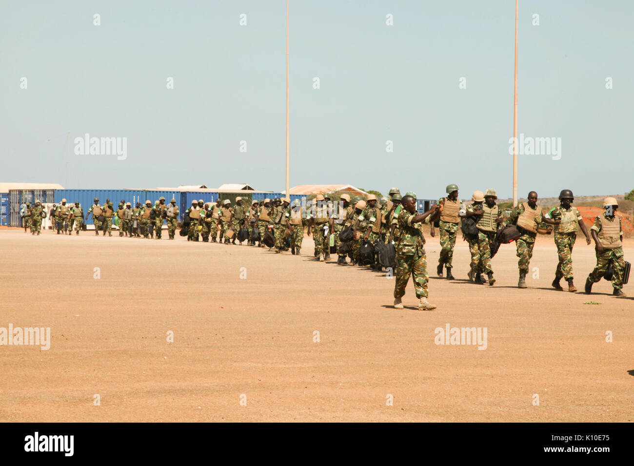 Die Amisom burundischen Truppen in Kismayo, Rotation 1.jpg (15632085858) Stockfoto