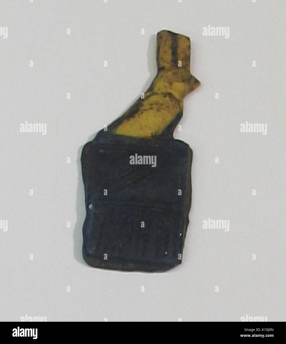 Amulett des serekh Zeichen von archaischen Falcon MET 17.194.2494 emf überwunden Stockfoto