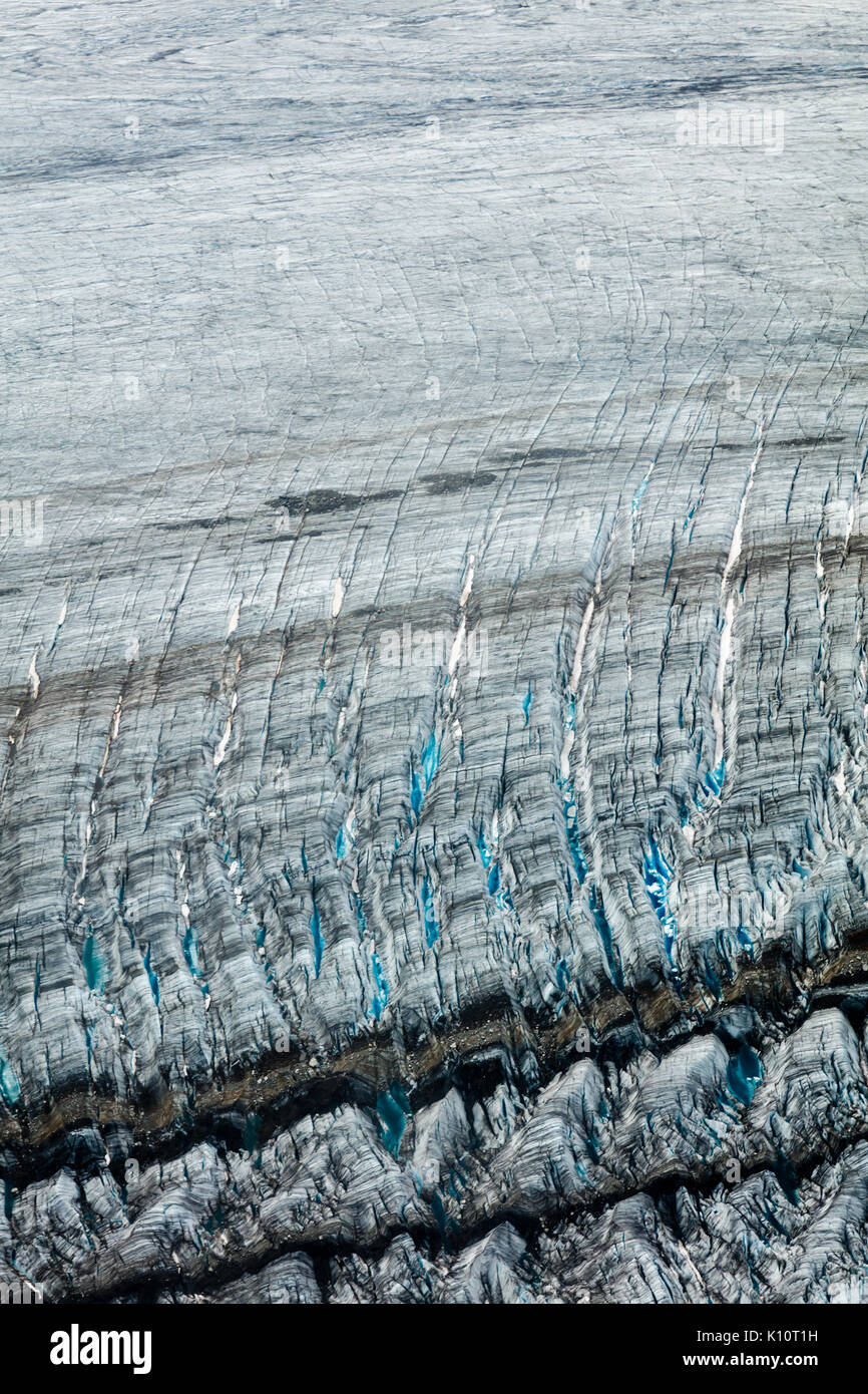 Das laufflächenprofil von Turquoise Blue Ice, Gletscherspalten und dünnem Eis der Gletscher Stockfoto