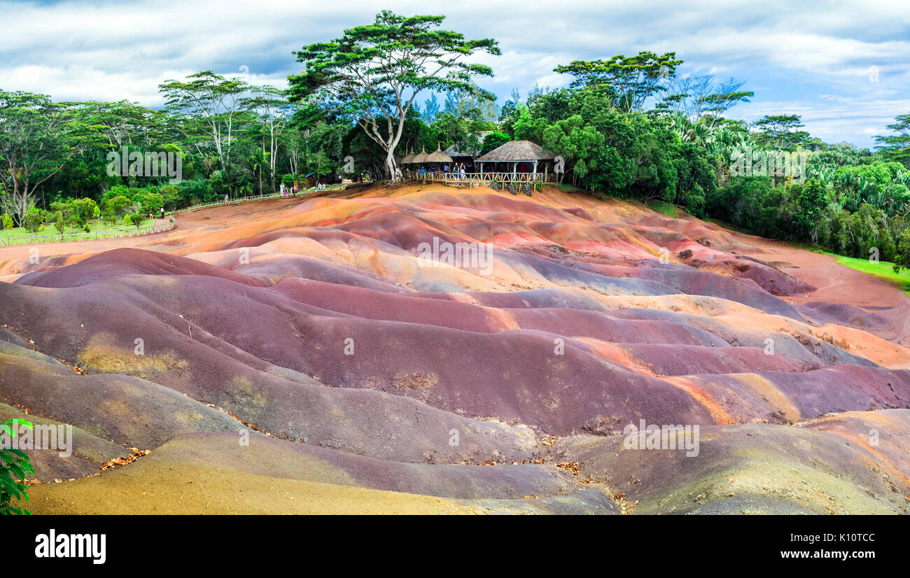 Die einzigartige geologische Formationen Anrufen auch Farben Erde' in Mauritius. Nationalpark Chamarel Stockfoto