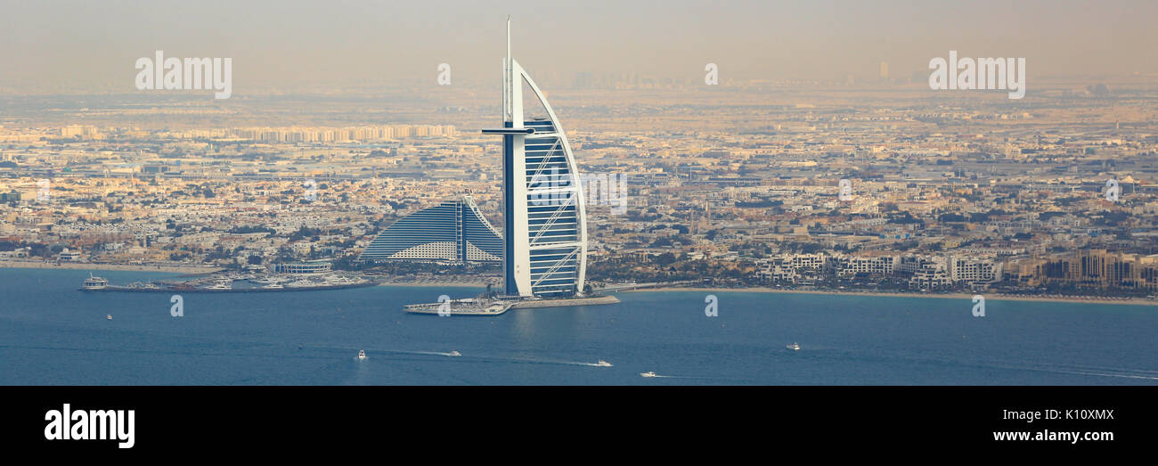 Dubai Hotel Burj Al Arab boote Panorama Panoramablick Luftbild Fotografie VAE Stockfoto