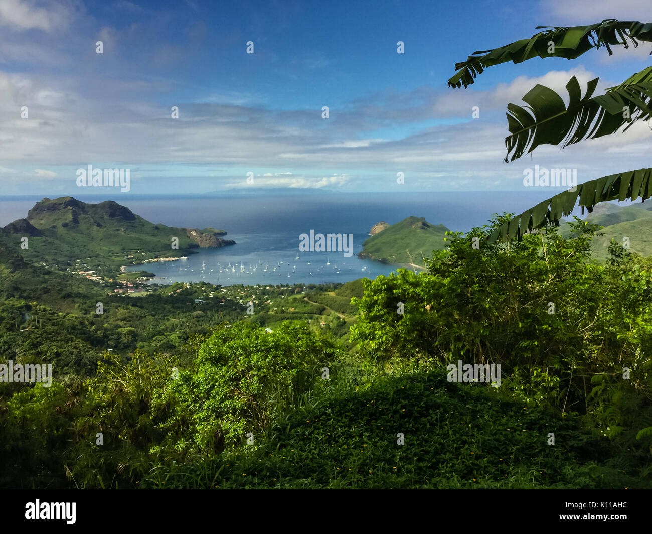 Einen herrlichen Blick auf die Bucht von Taiohae, Nuku Hiva, Marquesas, Französisch Polynesien Stockfoto