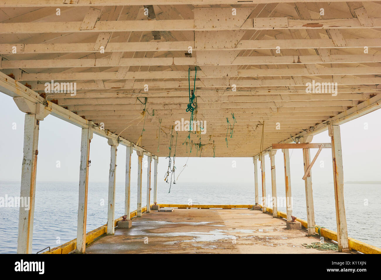 Überdachte Steg für die Schlachtung und Aufhängen von Elche, Neufundland, Kanada Stockfoto