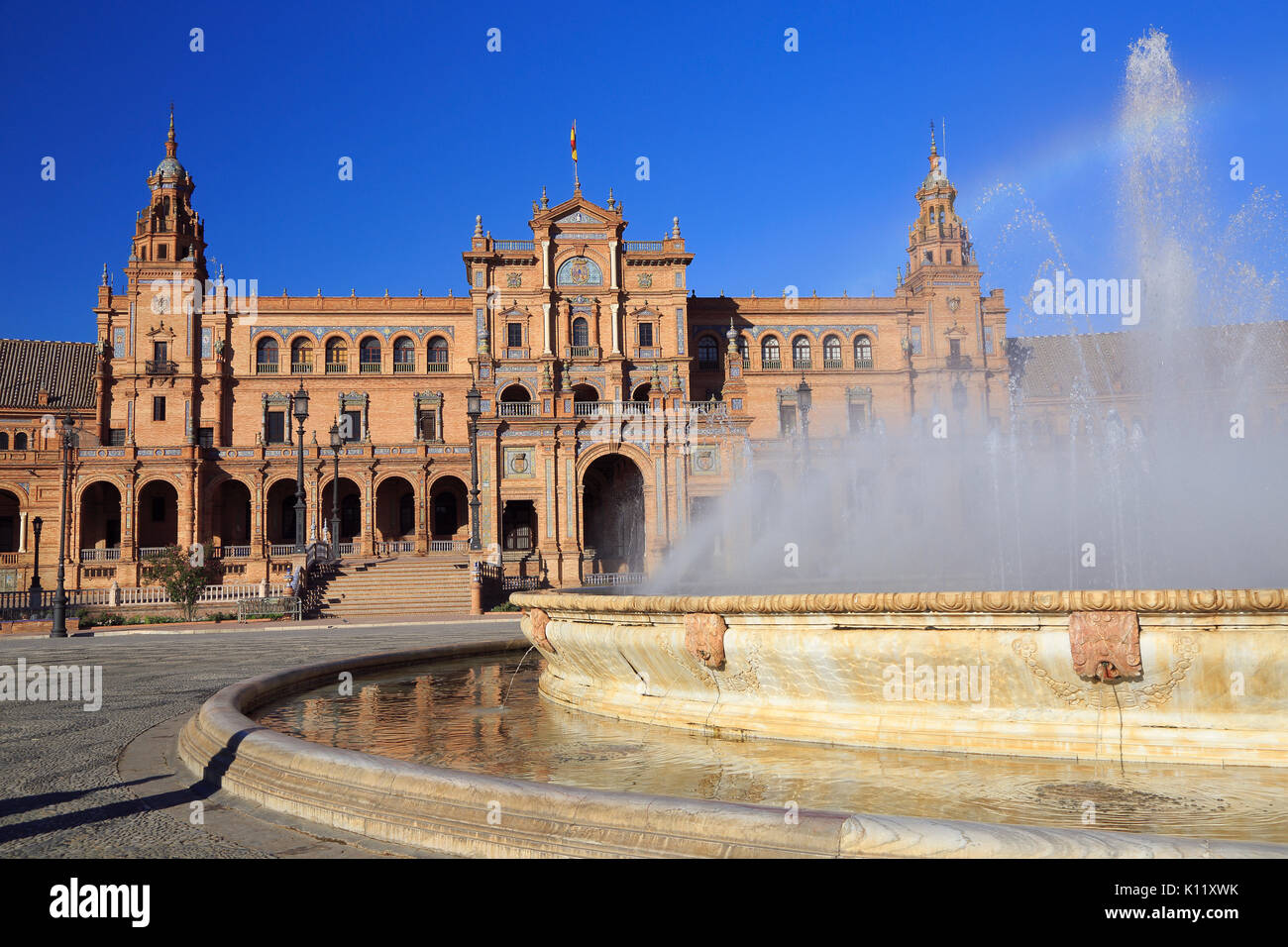 Der Brunnen an der Plaza de Espana oder Spanien Square in Sevilla, Andalusien, Spanien Stockfoto