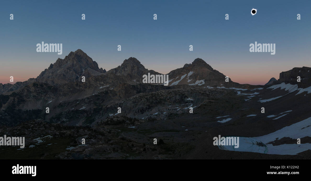 Gesamtheit der 2017 Sonnenfinsternis vom Grand Teton National Park, Wyoming. Stockfoto