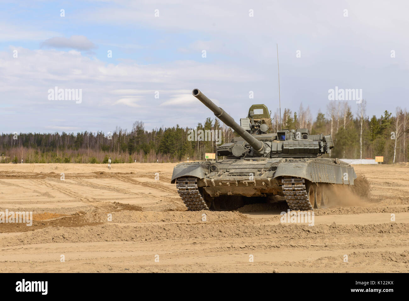 Russischer t 72 panzer -Fotos und -Bildmaterial in hoher Auflösung – Alamy