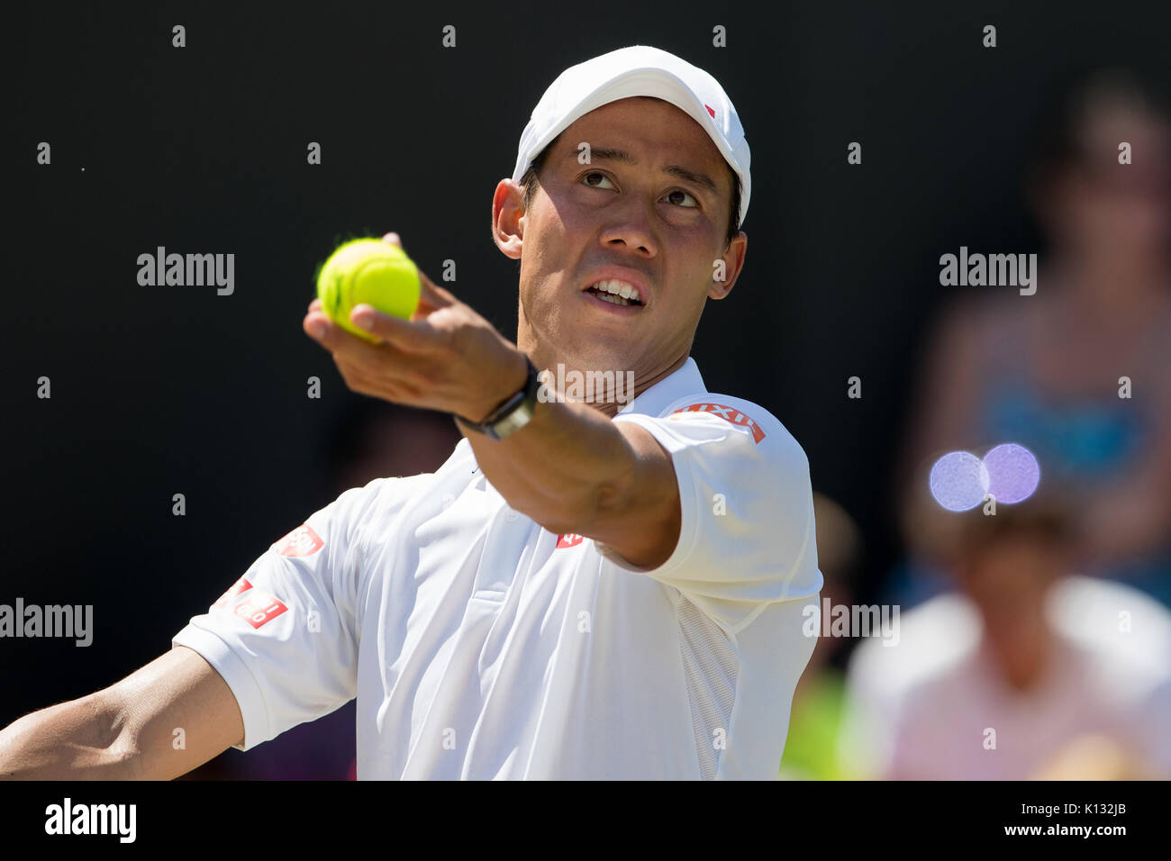 Kei Nishikori von Japan während des Herren Einzel - Wimbledon Championships 2017 Stockfoto