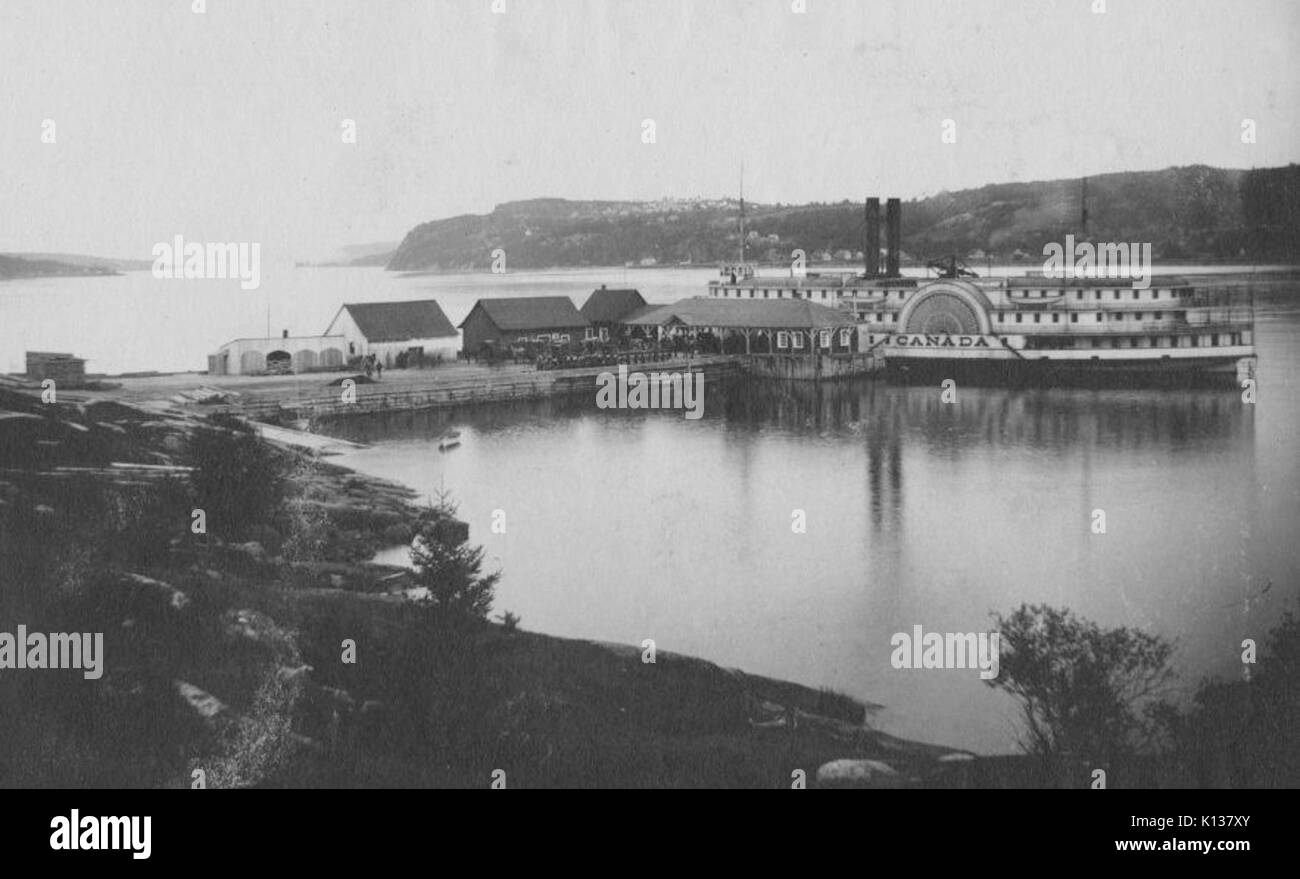 Arrivee de bateau a vapeur Kanada au Port de Chicoutimi Stockfoto