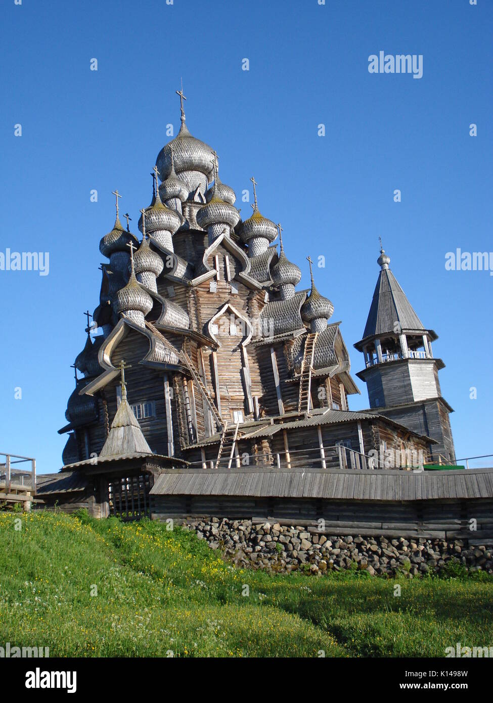 Kiji Kirche auf See Onega, nördlich von Russland, war in Holz auf einer Insel bauen ohne Nagel Stockfoto