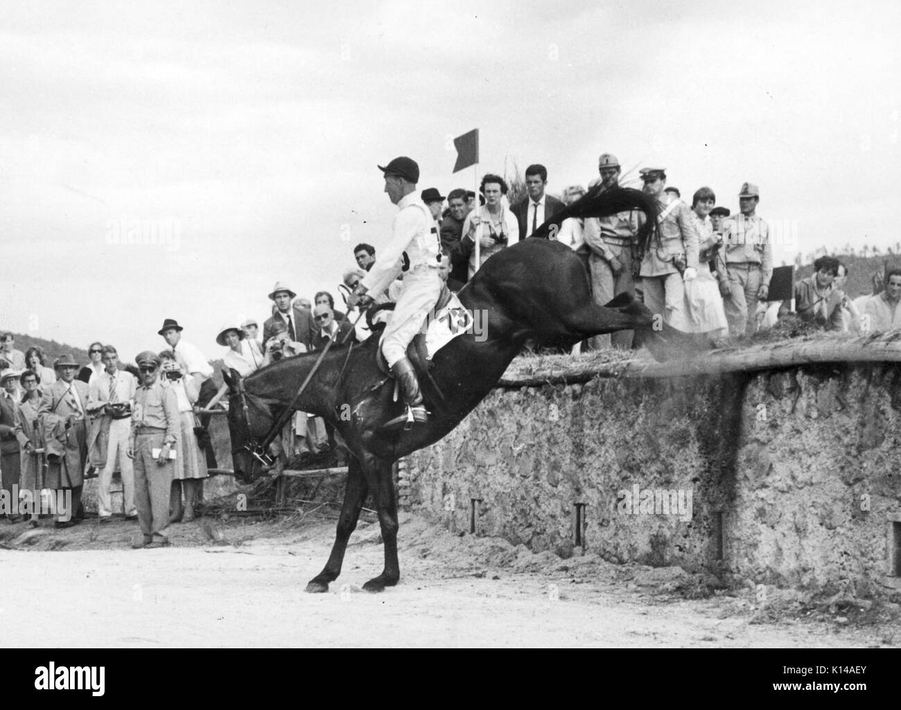 Olympischen Spiele, Rom 1960 - Oberst Frank Weldon (GBR) Reiten Samule Johnson in der ecross Land der dreitägigen Veranstaltung Stockfoto