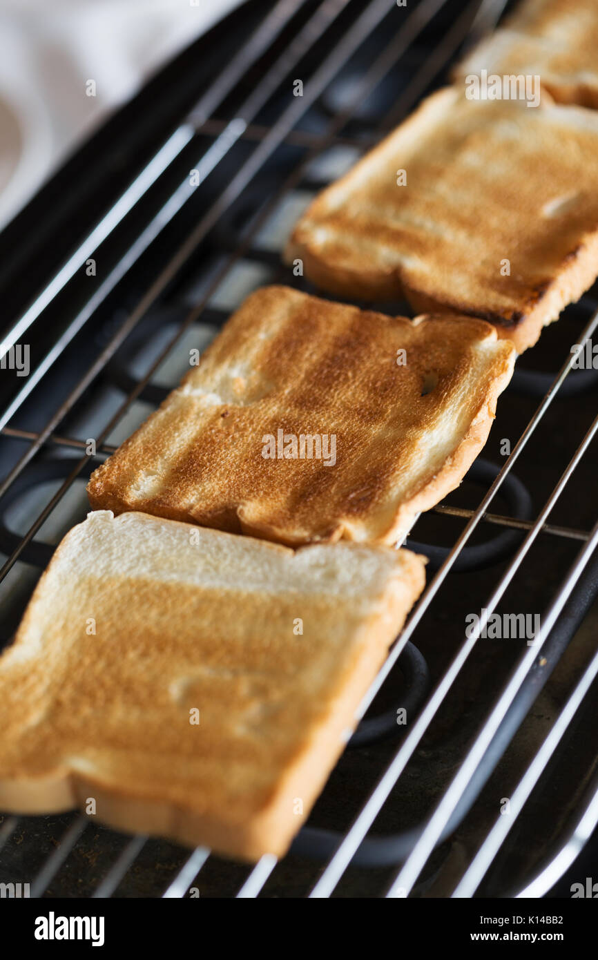 Toastbrot im Toaster im Hotel Stockfoto