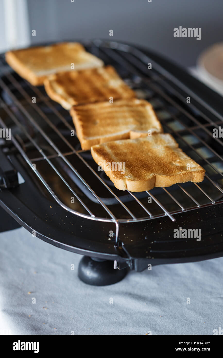 Toastbrot im Toaster im Hotel Stockfoto