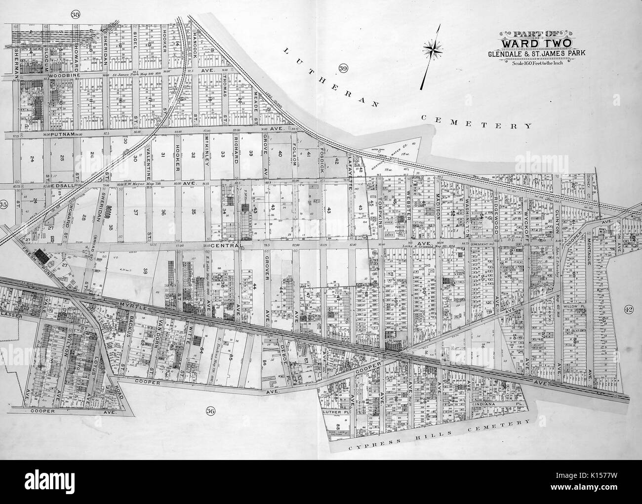 Karte von Station 2 in Queens, New York, mit original Bildunterschrift lesen 'Map von Sherman St, Slocum St, Howard St, Sheridan St, Sigel St, Hooker St, Hancock St Thomas St, Meade St, Folsom Ave, Ave, Fosdick Tompkins Ave, Webster Ave, Madison Ave, Washington Ave begrenzt, einschließlich Ridgewood Ave, Wyckoff Ave, Clinton Ave, Cooper Ave, Montague Ave, Fulton Ave, Myrte Ave, Indiana PL, Luther PL, Yale Ave, Glasser St, Harman Ave, Fresh Pond Road, Edsall Ave, Putnam Ave, Woodbine Ave, Washington, DC, 1742. Stockfoto