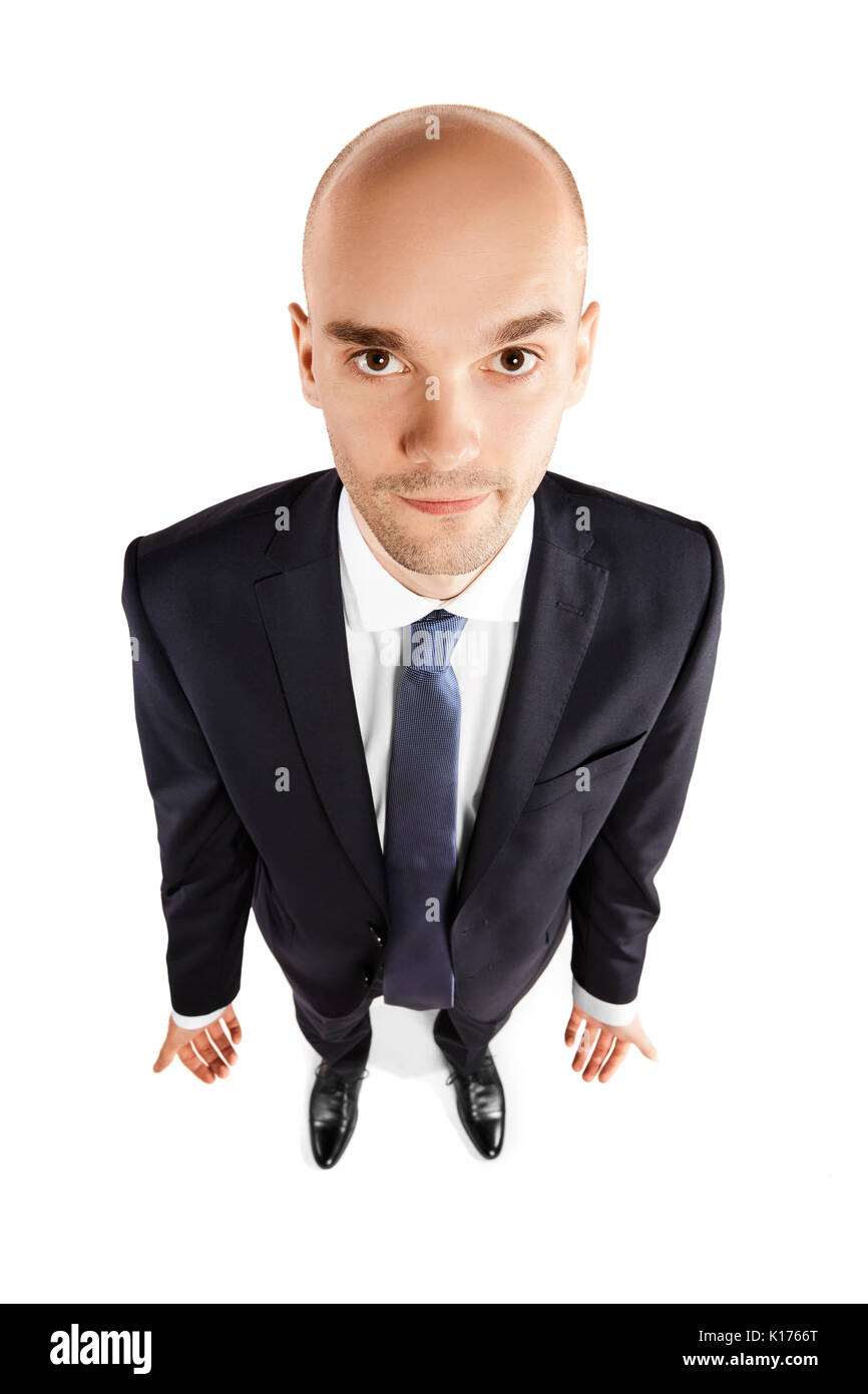 Ansicht eines jungen Mannes oben zu schauen. Studio Schuß auf weißem Hintergrund. Stockfoto