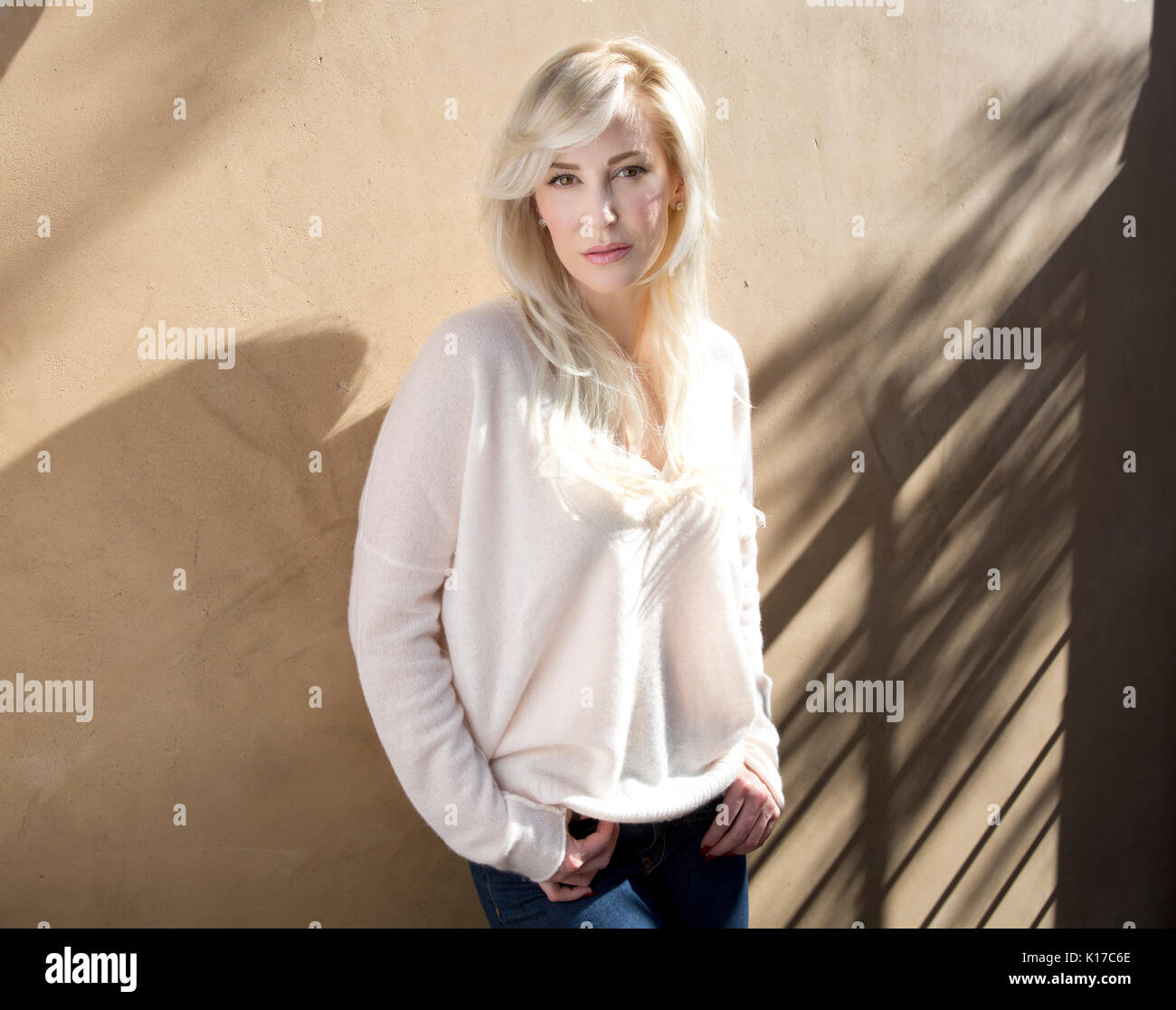 Louise Linton in Los Angeles Kalifornien am 26. März 2016 Stockfoto