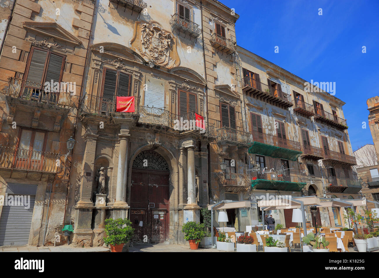 Sizilien, Palermo, Restaurant, Café an der Piazza Bologna in der Altstadt Stockfoto