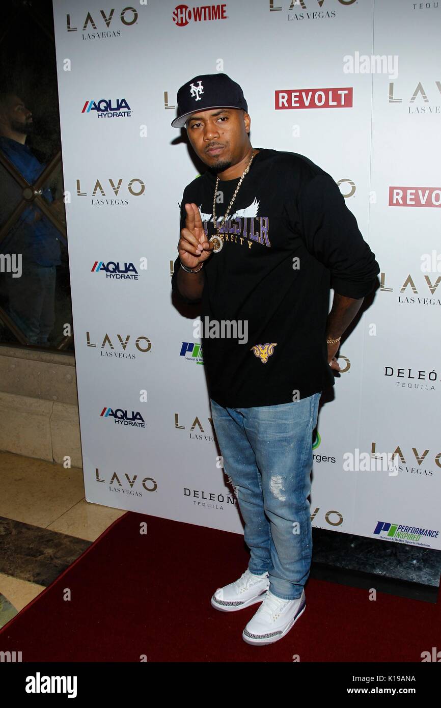 Las Vegas, NV, USA. 25 Aug, 2017. Nas in der Ankunftshalle für Doppelt oder Nichts Willkommen im Kampf Wochenende Kick-Off Powered by CÎROC Vodka und AQUAhydrate, LAVO Nachtclub im Palazzo, Las Vegas, NV 25. August 2017. Credit: JA/Everett Collection/Alamy leben Nachrichten Stockfoto