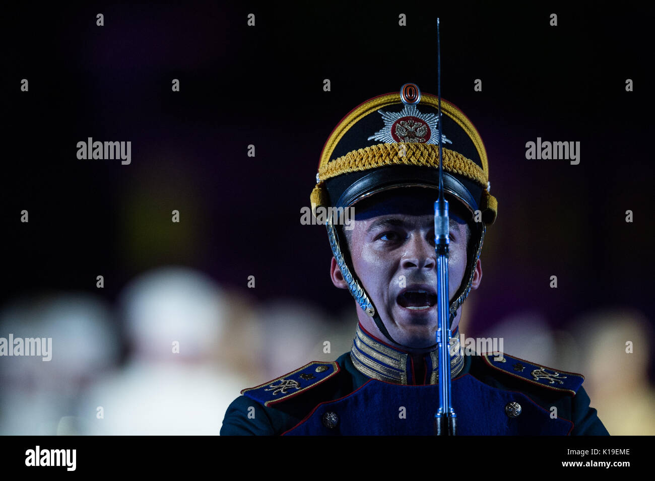 Moskau, Russland. 26 Aug, 2017. Die Ehrengarde der Präsidentschaftswahlen Regiment führt während des passkaya Turm' Internationales Militär Musik Festival in Moskau, Russland, am 26. August 2017. Die passkaya Turm' International Military Music Festival eröffnet auf dem Roten Platz in Moskau am Samstag. Credit: Evgeny Sinitsyn/Xinhua/Alamy leben Nachrichten Stockfoto