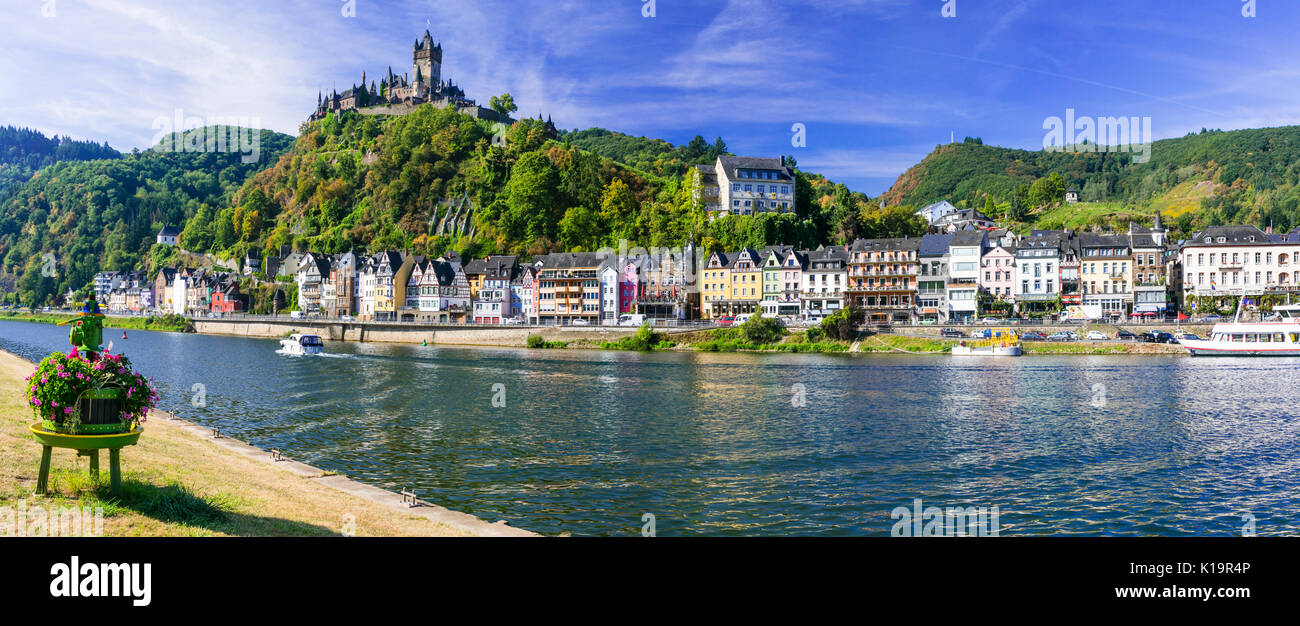 Blick auf Cochem über Rhein, Deutschland. Stockfoto