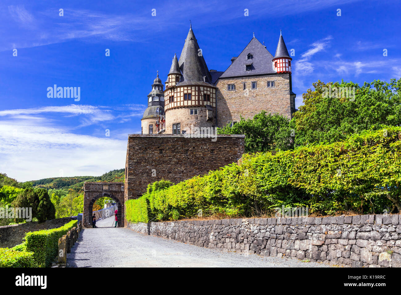 Beeindruckende alte Schloss Buerresheim, mit Gärten, Deutschland. Stockfoto