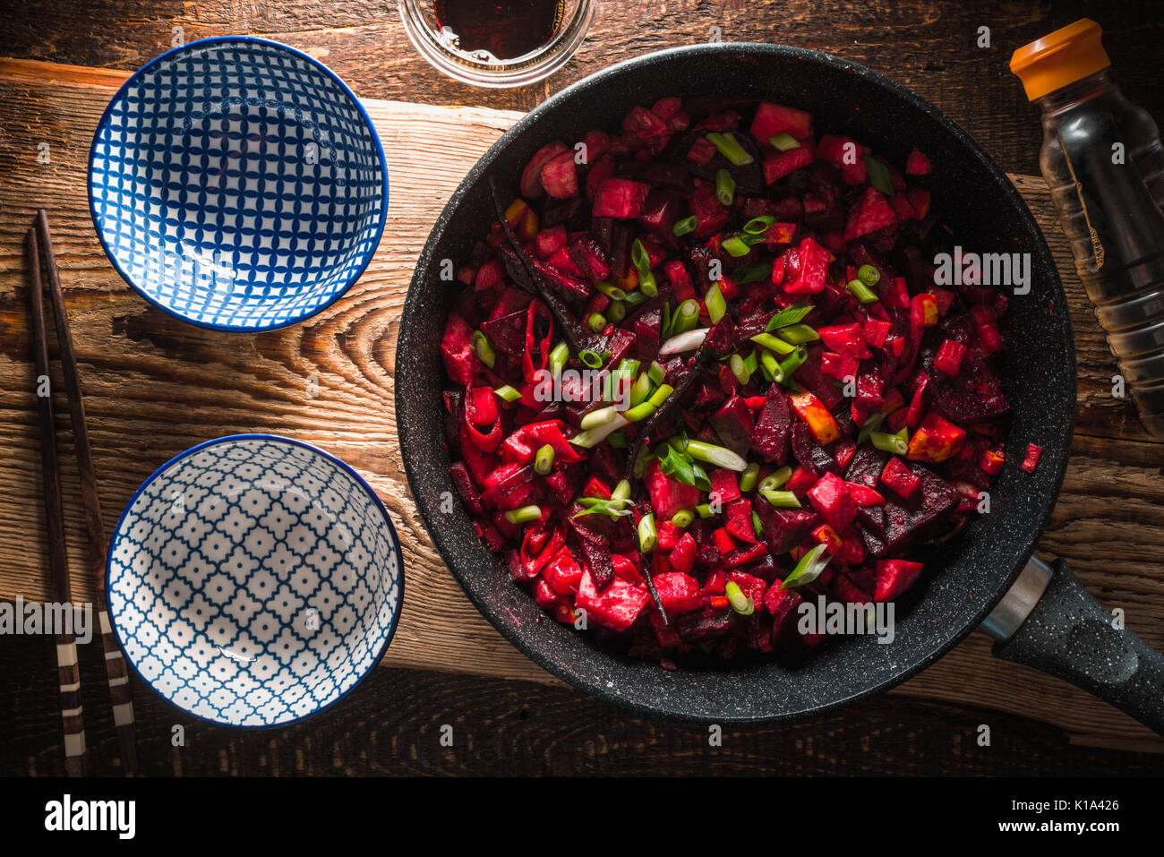 Zubereitung einer Speise nach der chinesischen Rezept von Gemüse horizontal Stockfoto