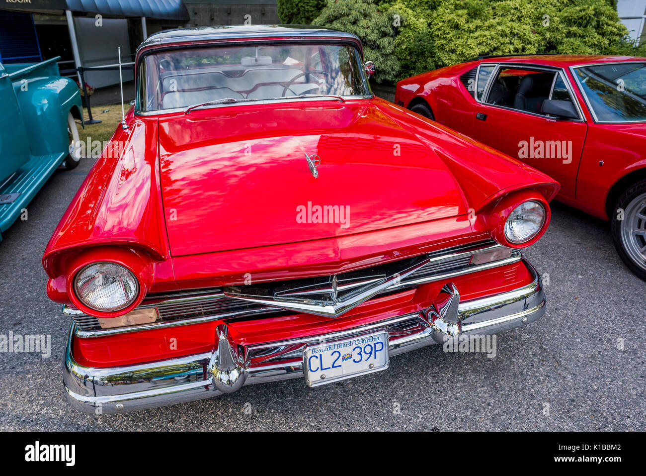 Vintage rotes Auto Stockfoto