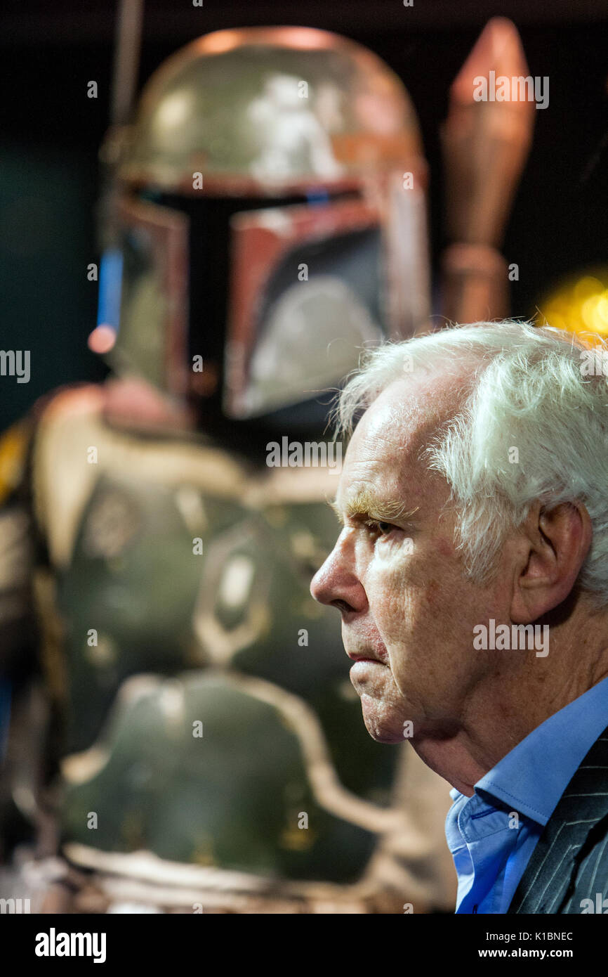 Jeremy Bulloch, die legendären Star Wars™ Figur Boba Fett gespielt besucht STAR WARS Identitäten: Die Ausstellung in der O2, London, UK bietet: Jeremy Bulloch Wo: London, England, Großbritannien Wann: 26 Aug 2017 Quelle: Wheatley/WANN Stockfoto