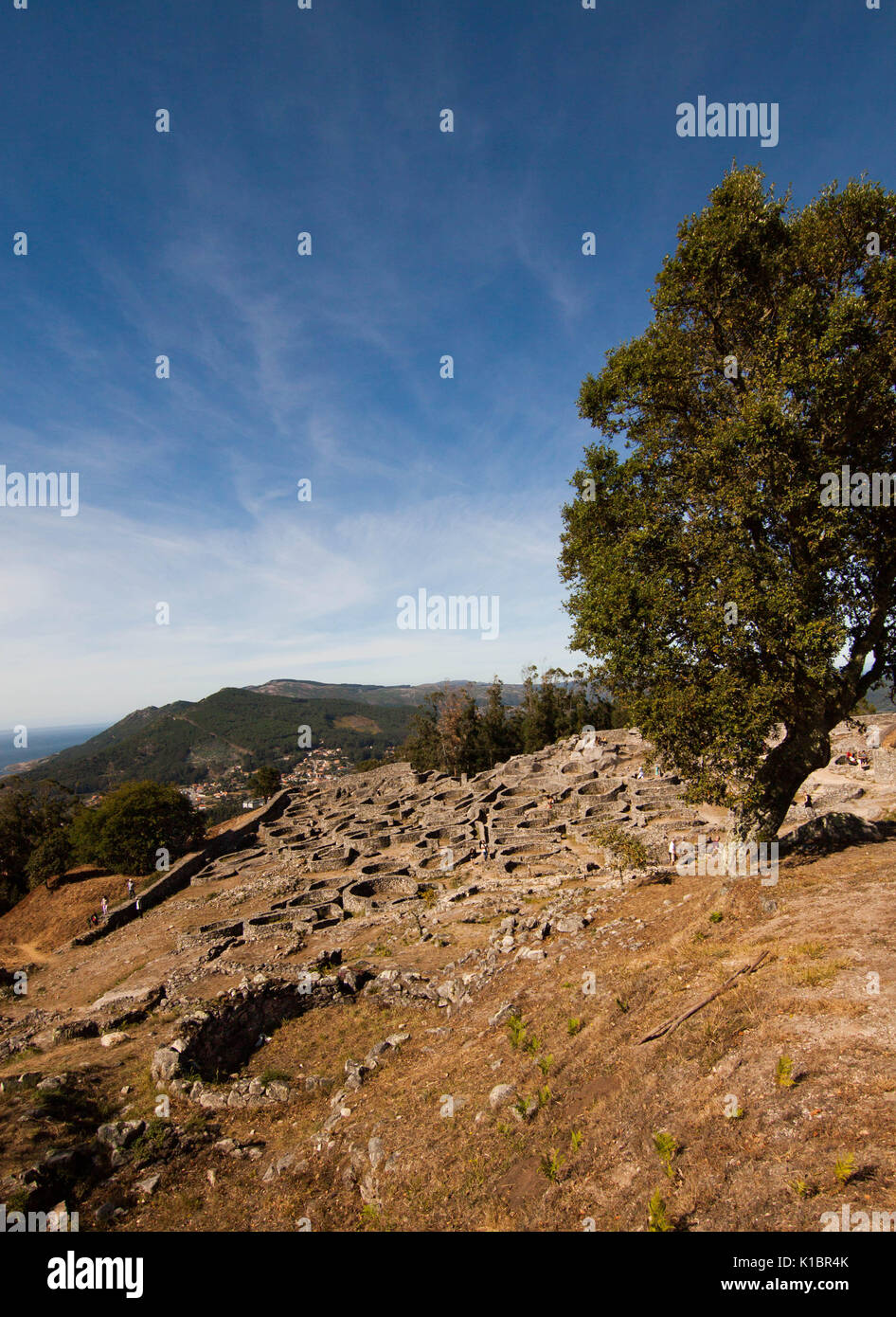 Alten keltischen Ruinen, roundhouse und Dorf in Santa Tecla, La Guardia, Galizien, norht Küste von Spanien Stockfoto