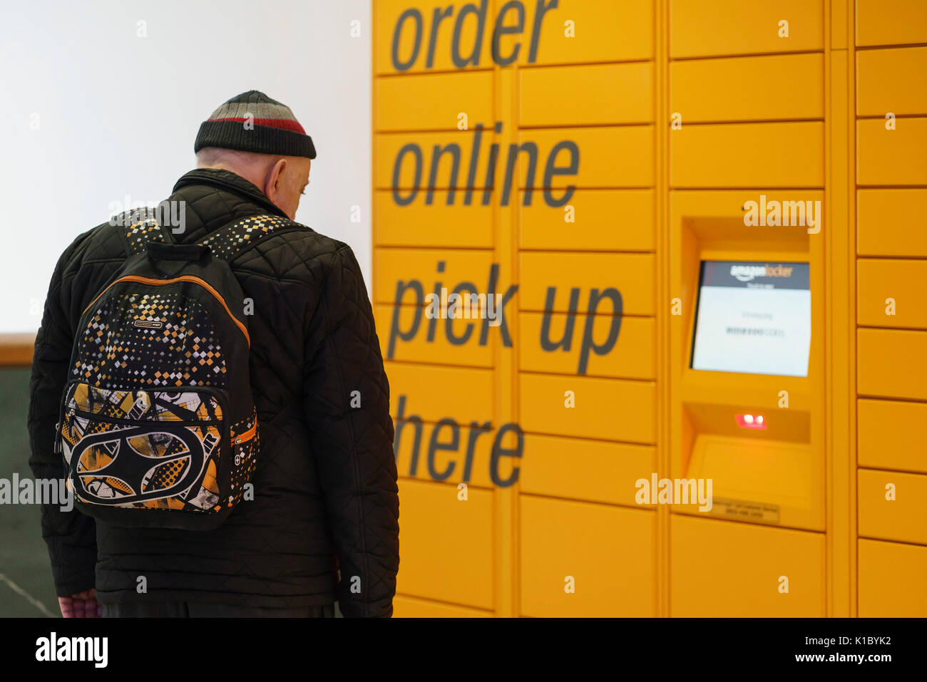 Schottland - Glasgow, Buchanan Galleries Shopping Center. Amazon Abholpunkt. Stockfoto