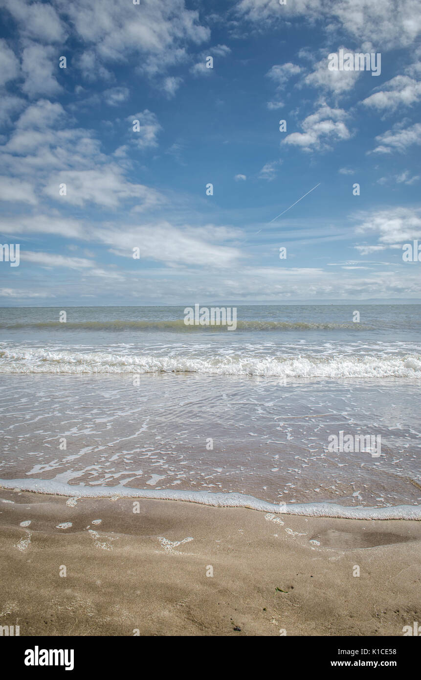 Der Strand von Whitmore Bay, Barry Island, Tal von Glamorgan, Wales, UK. Stockfoto