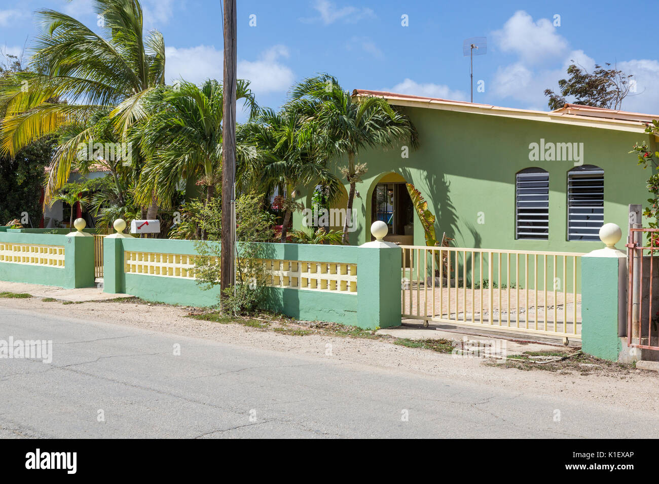 Kralendijk, Bonaire, Leeward Antilles. Middle-Class Residence. Stockfoto