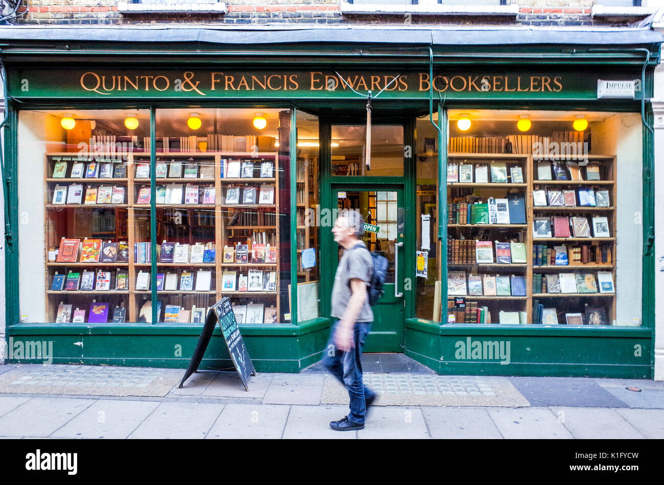 Quinto und Francis Edwards Buchhändler - gebrauchte und antiquarische Buchhandlung in Charing Cross Road Central London UK Stockfoto
