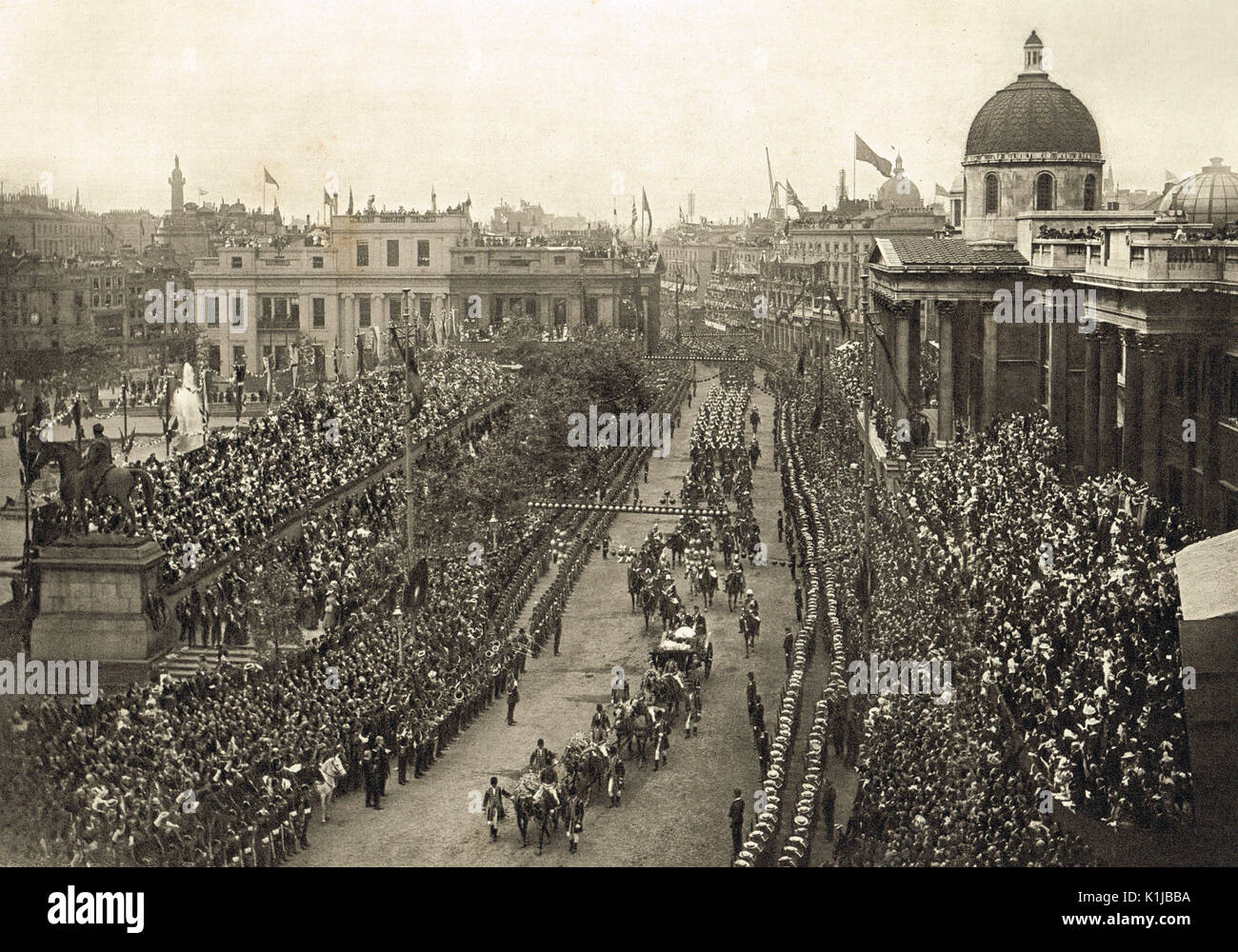Queen Victoria's Diamond Jubilee Prozession vorbei an der National Gallery, 22. Juni 1897 Stockfoto