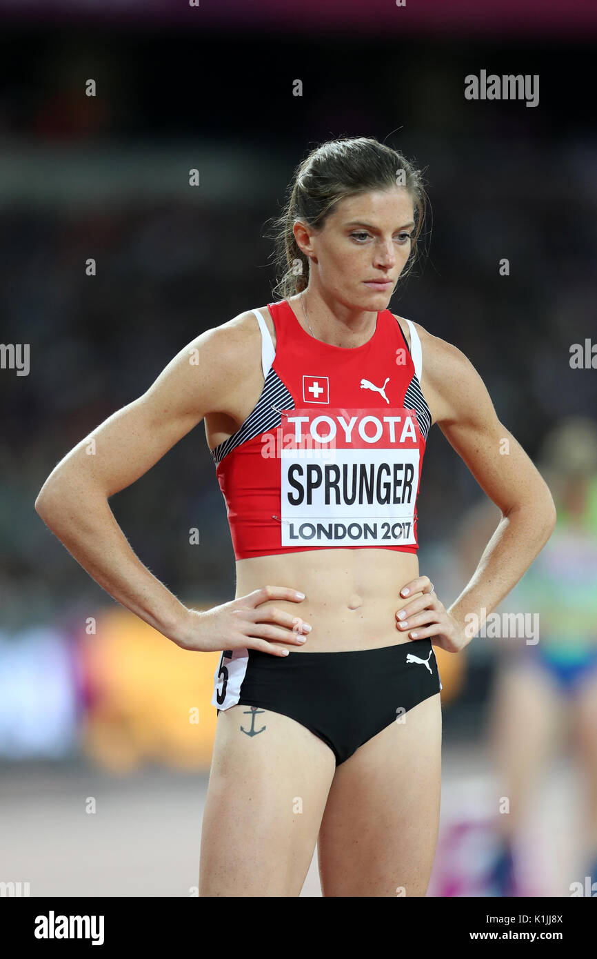 Léa SPRUNGER (Schweiz) in der Frauen 400m Hürden Halbfinale 2 2017  konkurrieren, IAAF Weltmeisterschaften, Queen Elizabeth Olympic Park,  Stratford, London, UK Stockfotografie - Alamy