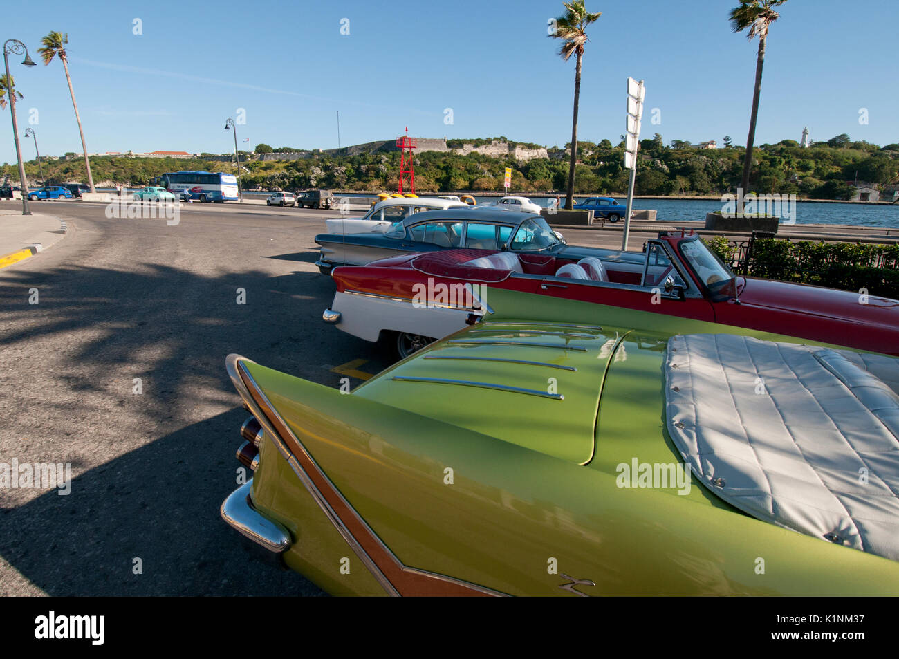 1957 Desoto und andere klassische amerikanische Autos in Havanna Kuba Stockfoto