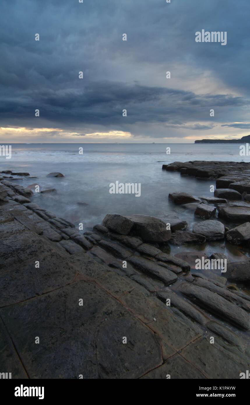 Tesselliert Pflaster in der Morgendämmerung, Tasman Halbinsel Stockfoto