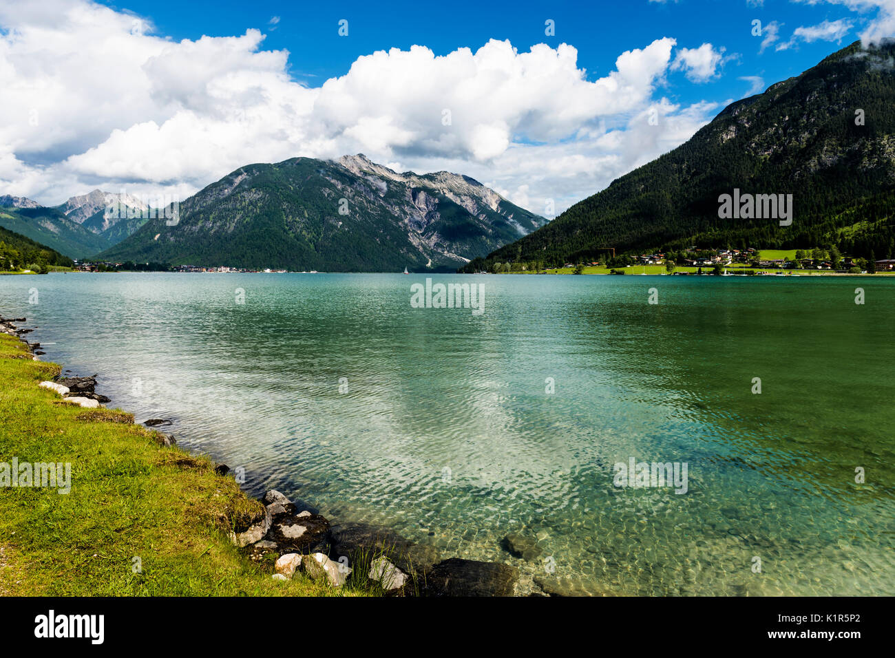 Die wunderschönen Achensee. Der höchste See im österreichischen Tirol und liegt nördlich von Jenback. Hat eine maximale Tiefe von 133 m und ideal für Wassersport Stockfoto