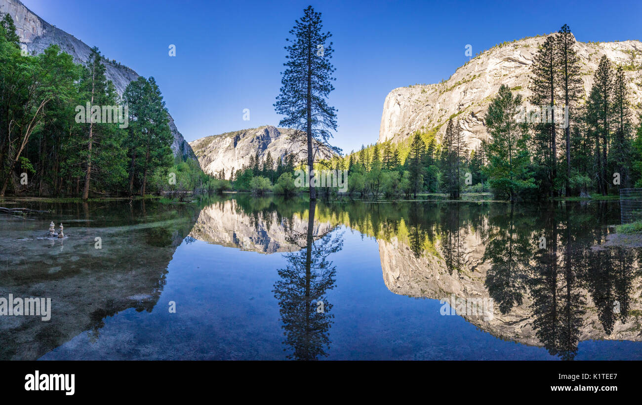 El Capitan reflektiert in Mirror Lake, Yosemite National Park, Kalifornien, USA Stockfoto