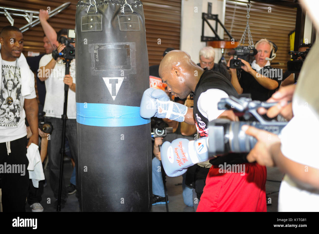 Boxer Floyd Mayweather Jr. trainiert Frontmedien Mayweather Boxing Gym April 24,2012 Las Vegas, Nevada. Stockfoto