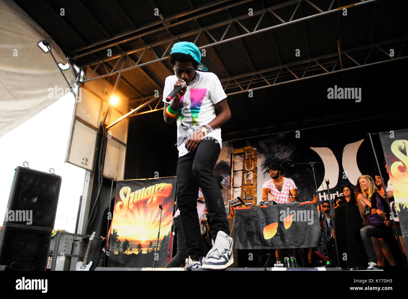 (L-R) Shwayze DJ Skeet Skeet mit 2008 Vans Warped Tour Coors Amphitheater San Diego. Stockfoto