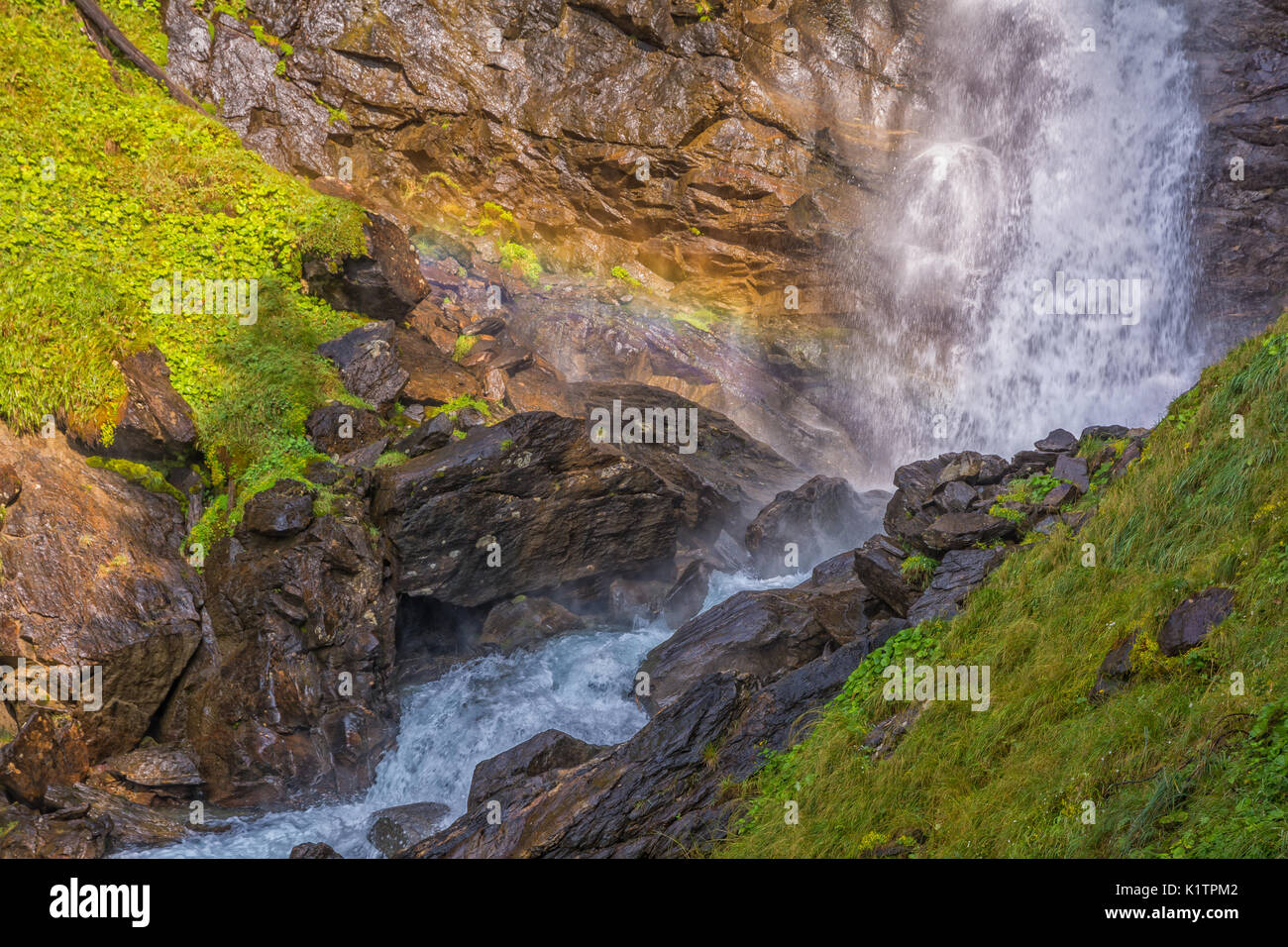 Die Wasserfälle von Saent sind eine der Perlen des Rabbiner-Tals im Trentino-Südtirol, Provinz Trient, Norditalien Stockfoto