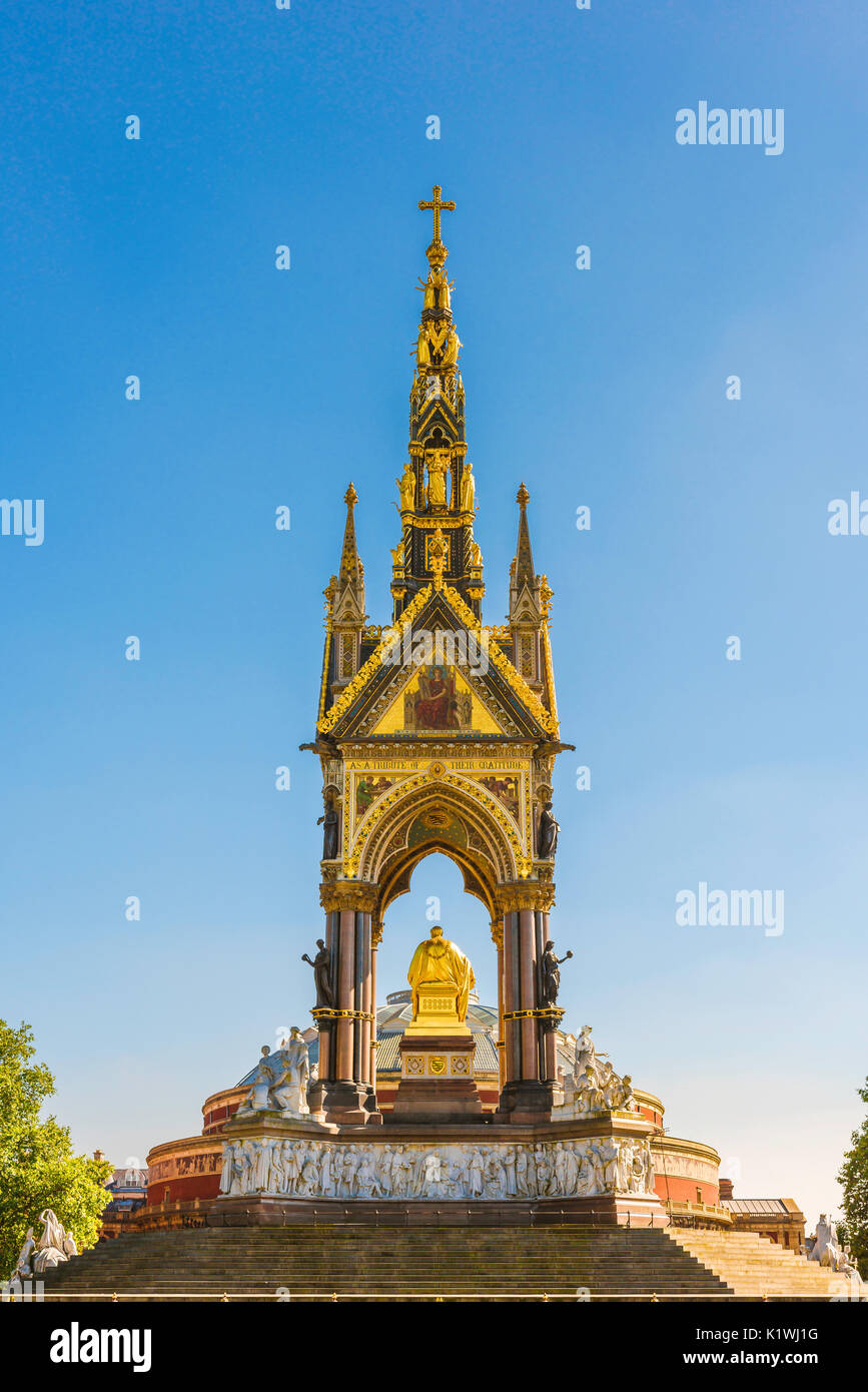 Albert Memorial, Rückansicht des Albert Memorial gelegen neben der Royal Albert Hall, Kensington Gardens, London, UK. Stockfoto