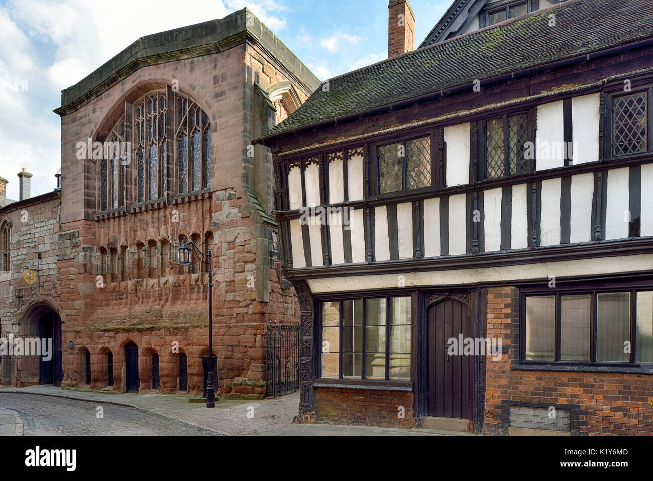 Das Cottage & St Mary's Guildhall, Bayley Lane, Coventry Anfang des 16. Jahrhunderts denkmalgeschützte Gebäude Stockfoto