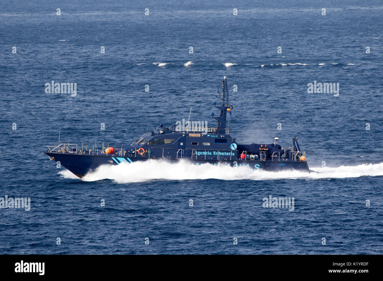 Agencia Tributaria Steuerbehörde Boot in den Hafen von Gibraltar in das Mittelmeer Stockfoto